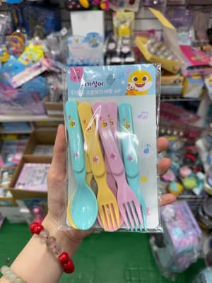 韓國🇰🇷鯊魚寶寶多用途湯叉組