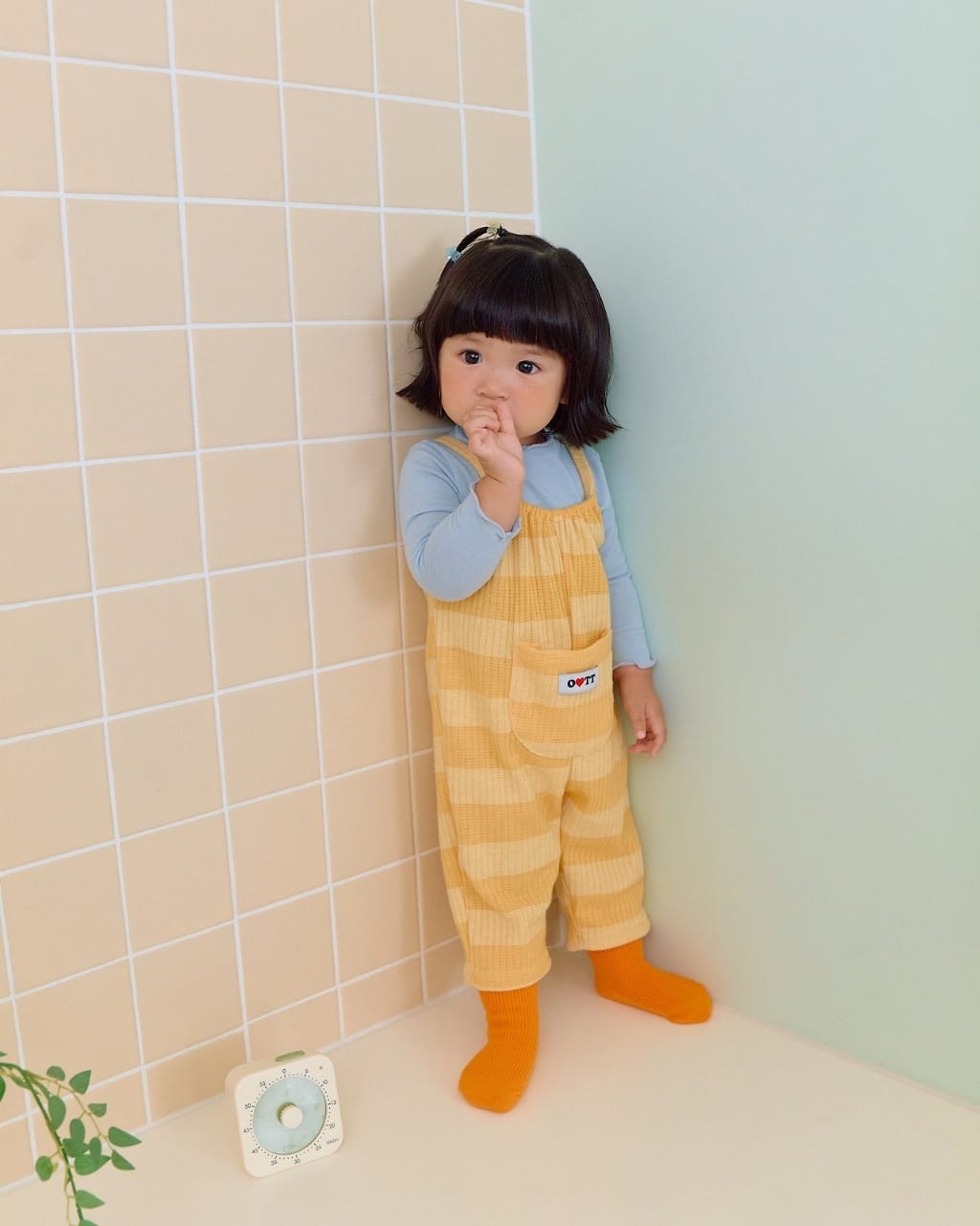 韓國🇰🇷OOTTBEBE 拼接寬條吊帶褲(XS-XL)