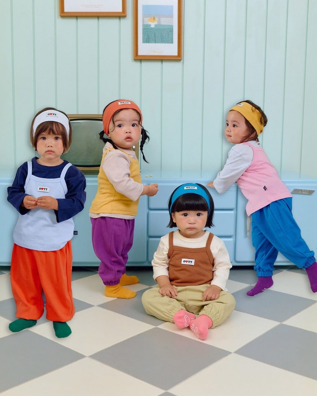韓國🇰🇷OOTTBEBE 素色外搭背心(XS-XL)