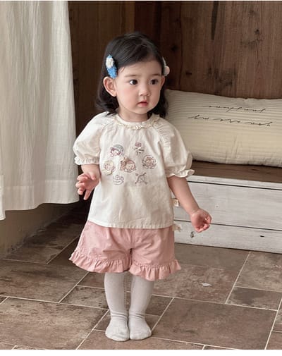 女孩泡泡袖上衣+花邊短褲(73-100)